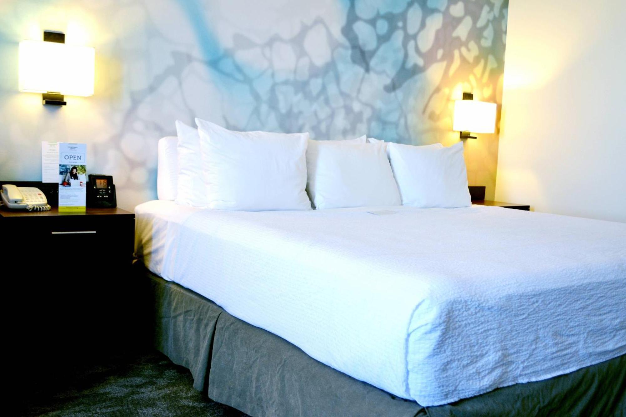 Courtyard By Marriott San Luis Potosi Hotel Ngoại thất bức ảnh