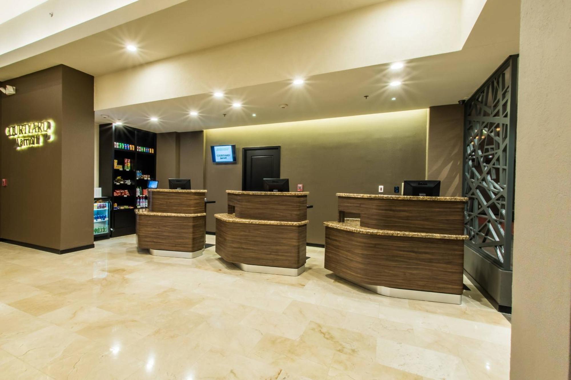 Courtyard By Marriott San Luis Potosi Hotel Ngoại thất bức ảnh