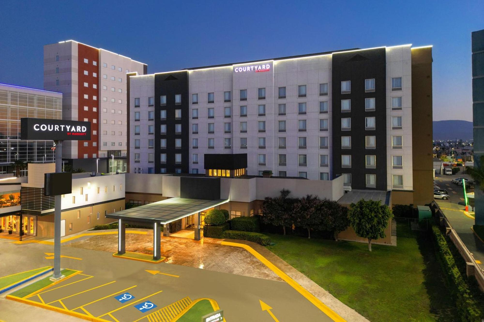 Courtyard By Marriott San Luis Potosi Hotel Ngoại thất bức ảnh