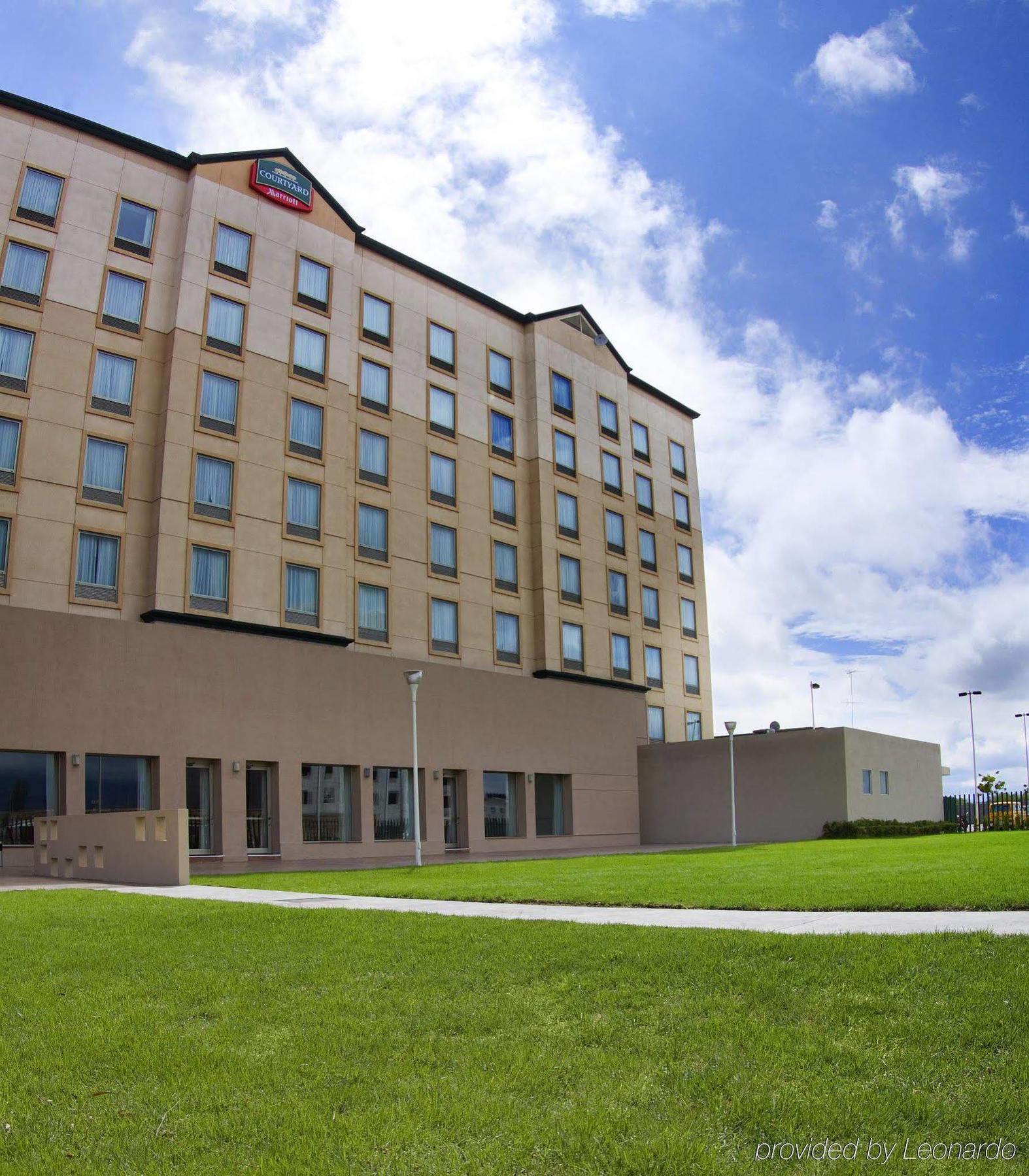 Courtyard By Marriott San Luis Potosi Hotel Ngoại thất bức ảnh